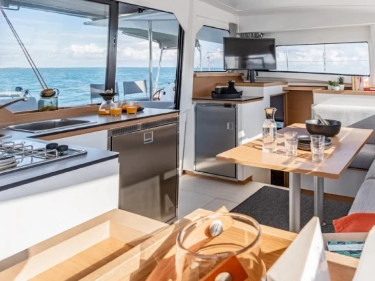 Excess Excess 11 de alquiler a Ibiza Magna