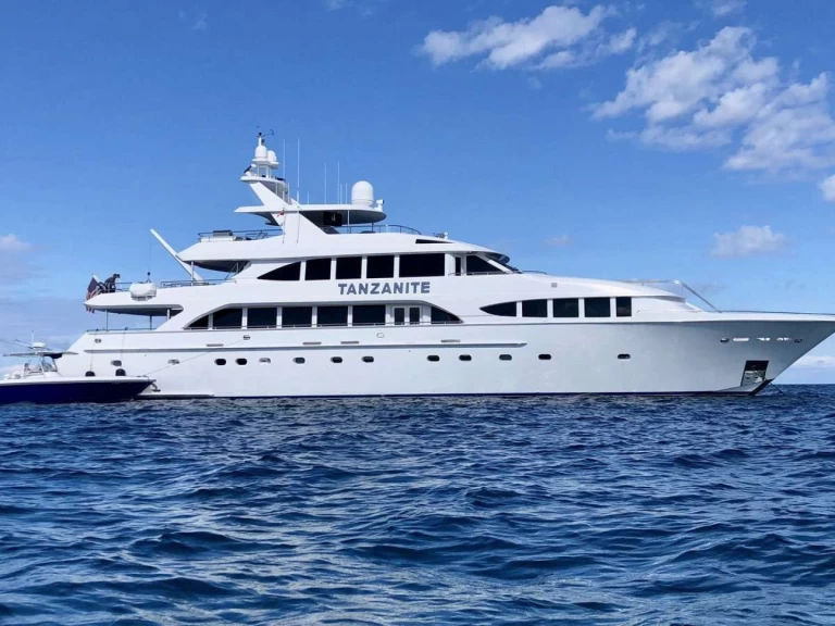 Alquiler de embarcaciones Westship TANZANITE enNassau en Samboat