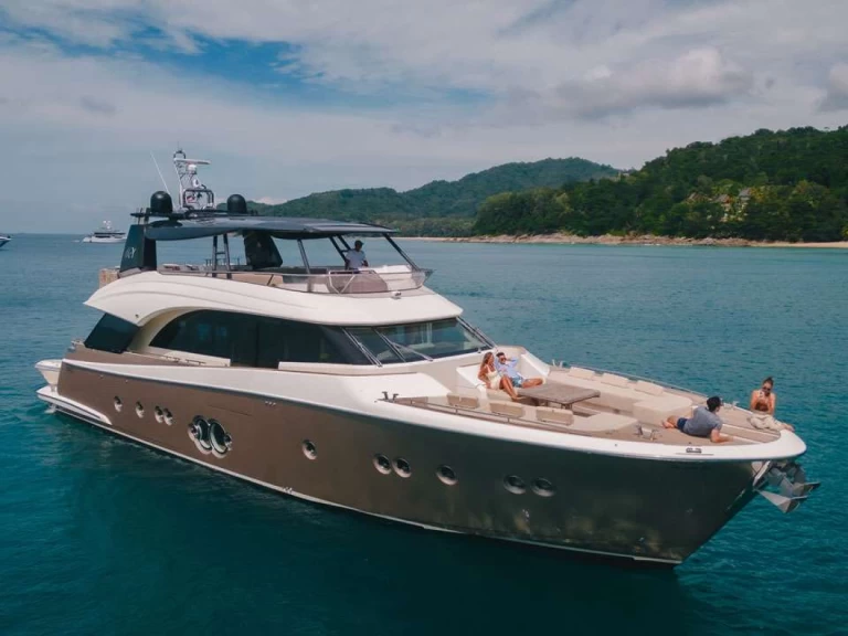 Alquiler de Yate de lujo, con o sin patrón MonteCarloYachts Phuket (City)