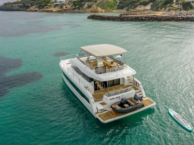 Alquiler Yate de lujo Fountaine Pajot con o sin  título de navegación