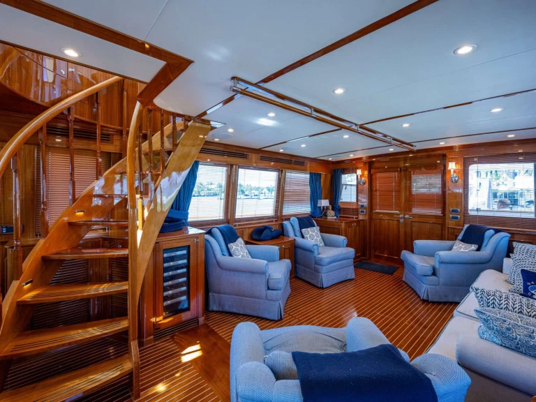 Alquiler de Yate de lujo, con o sin patrón Hunt Bahamas