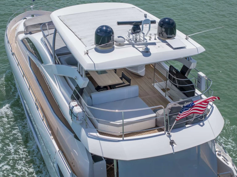 Alquiler Yate de lujo Sunseeker con o sin  título de navegación