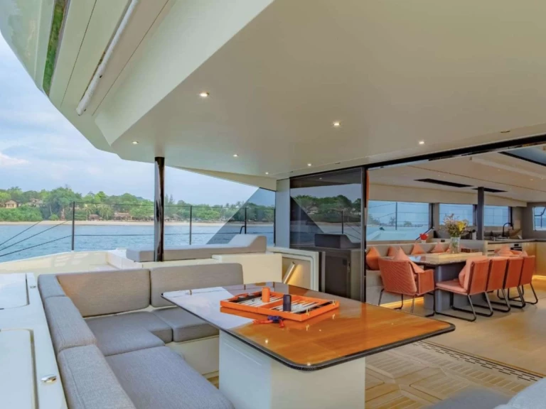 Alquiler de Yate de lujo, con o sin patrón McCohangy Boats Imperia