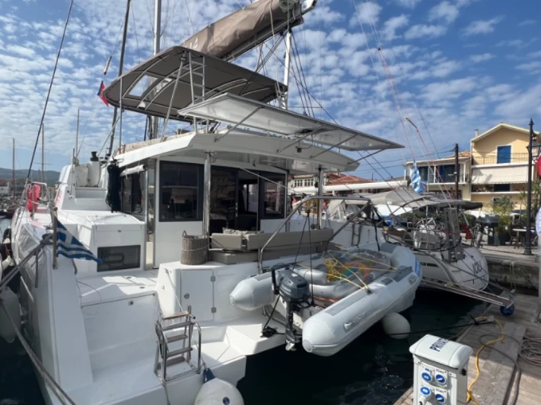 Alquiler de embarcaciones Bali Bali 4.4 enLefkáda en Samboat