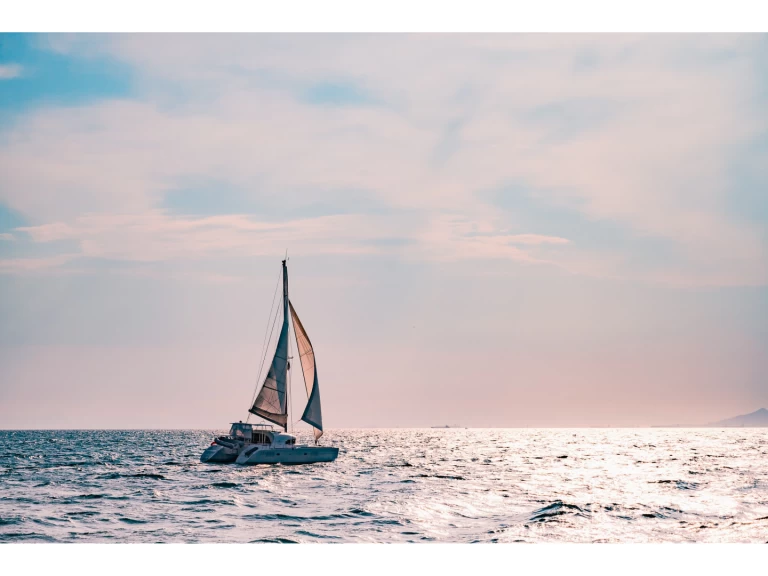 Lagoon Lagoon 380 de alquiler a Lávrio