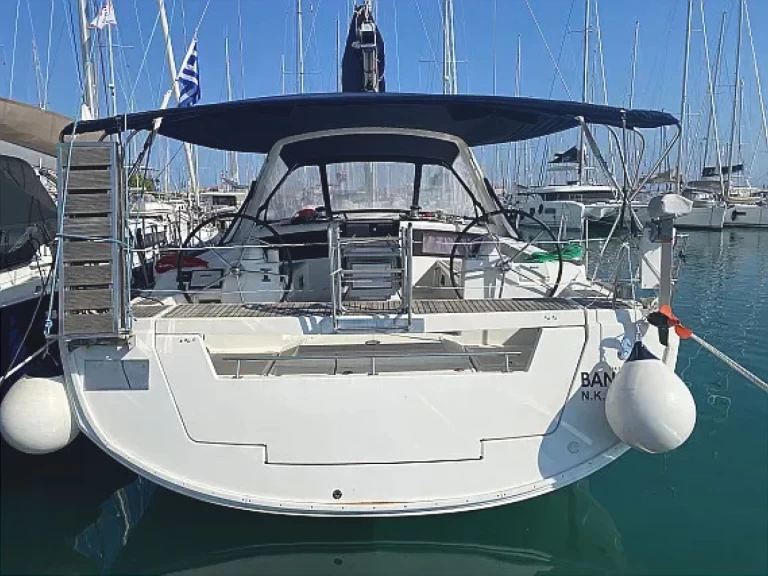 Bénéteau Oceanis 48 de alquiler a Kalamata