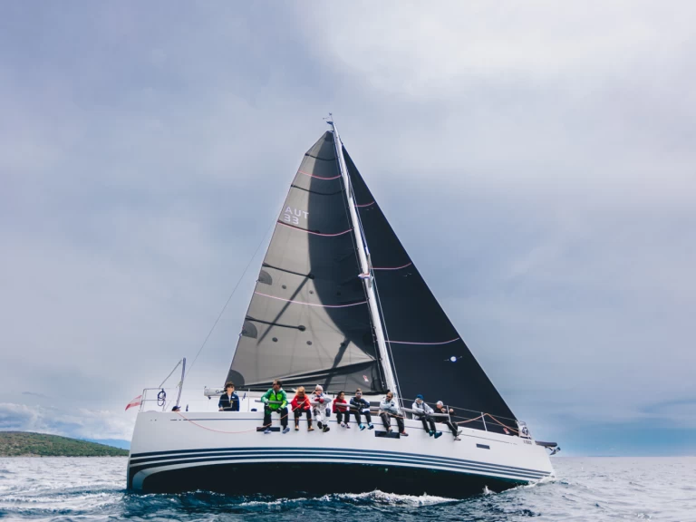 Alquiler Velero X-Yachts con o sin  título de navegación