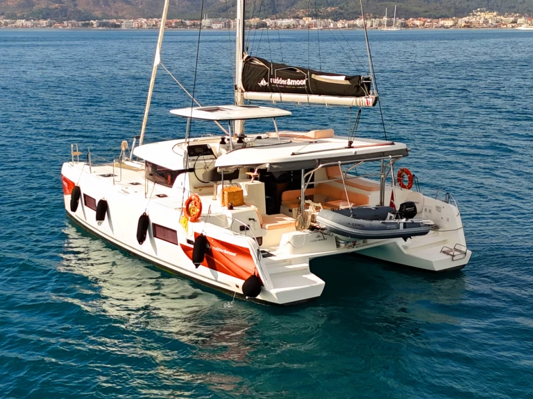 Alquiler de Catamarán, con o sin patrón Lagoon Marmaris