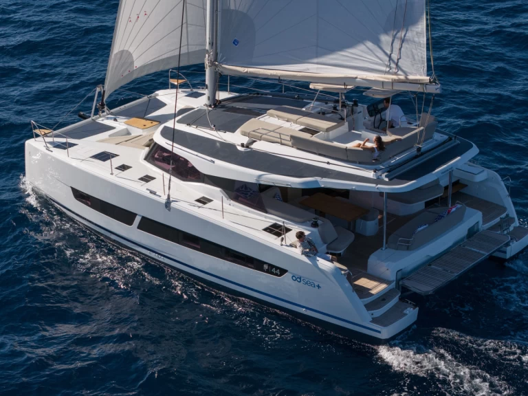 Alquiler Catamarán Fountaine Pajot con o sin  título de navegación