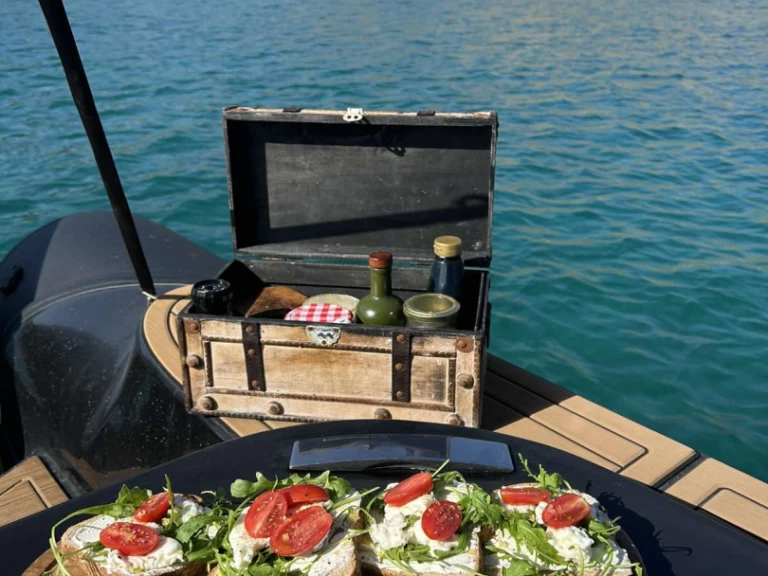 Alquiler Neumática en Mykonos (Ciudad) - Fost  MATRIX