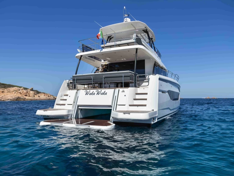 Alquiler de embarcaciones Prestige Prestige M48 enCugnana Verde en Samboat