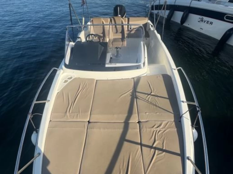 Alquiler de barcos Rab barato de Activ 675 Sundeck