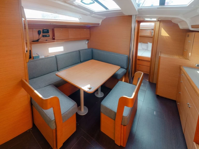 Alquiler de Dufour Dufour 430 Grand Large en Préveza