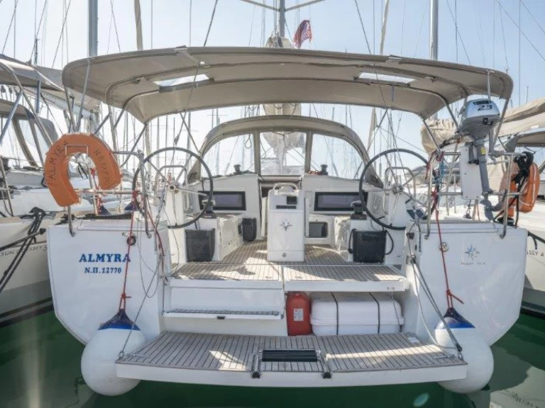 Alquiler de embarcaciones Jeanneau Sun Odyssey 440 enRhodes (Ciudad) en Samboat