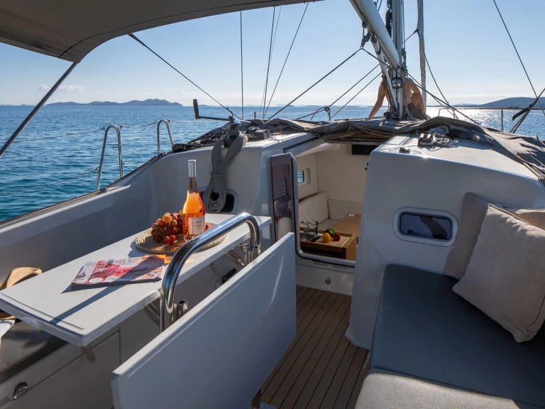 Alquiler Velero en Biograd na Moru - Jeanneau Sun Odyssey 380