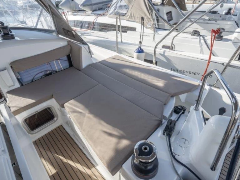 Alquiler de Jeanneau Sun Odyssey 440 en Rhodes (Ciudad)