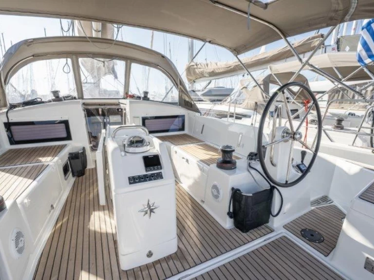 Jeanneau Sun Odyssey 440 de alquiler a Piso Livadi