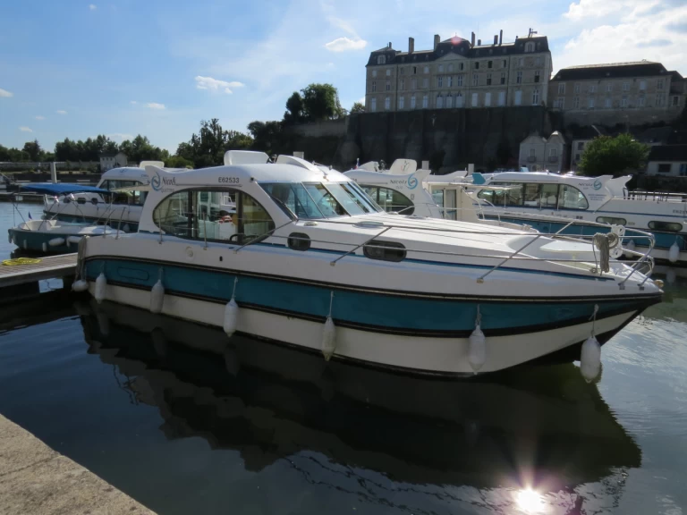 Alquiler de embarcaciones Nicols Yacht Premium Family 4-6 p. enSablé-sur-Sarthe en Samboat