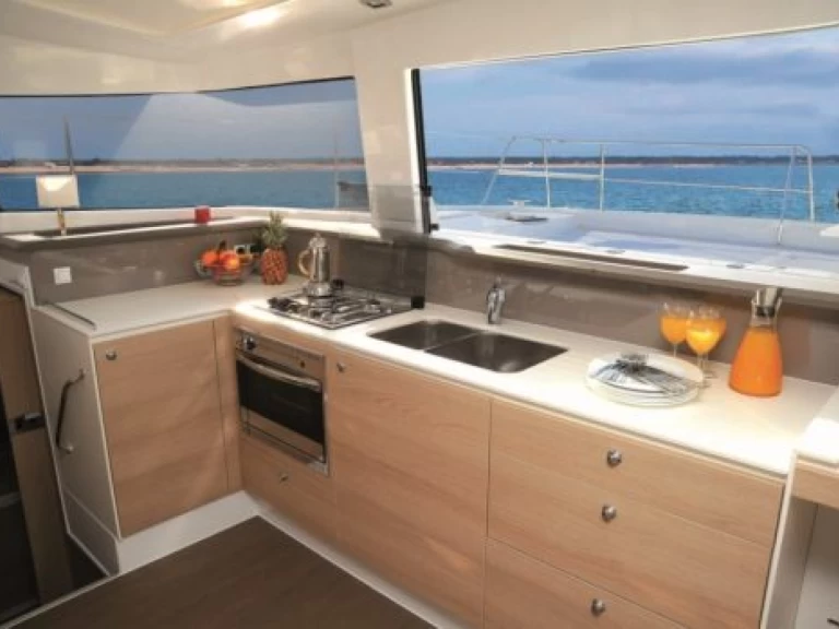 Alquiler Catamarán en Porto Pollo - Bali Bali 4.3