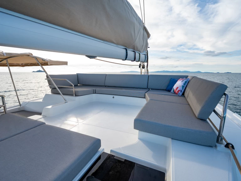 Alquiler de Catamarán, con o sin patrón Fountaine Pajot Piombino
