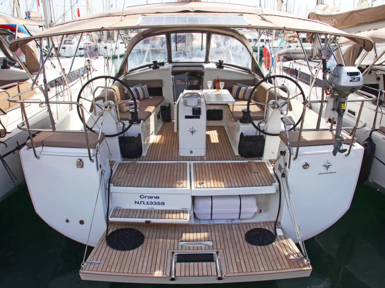 Alquiler de embarcaciones Jeanneau Sun Odyssey 440 enBenítses en Samboat