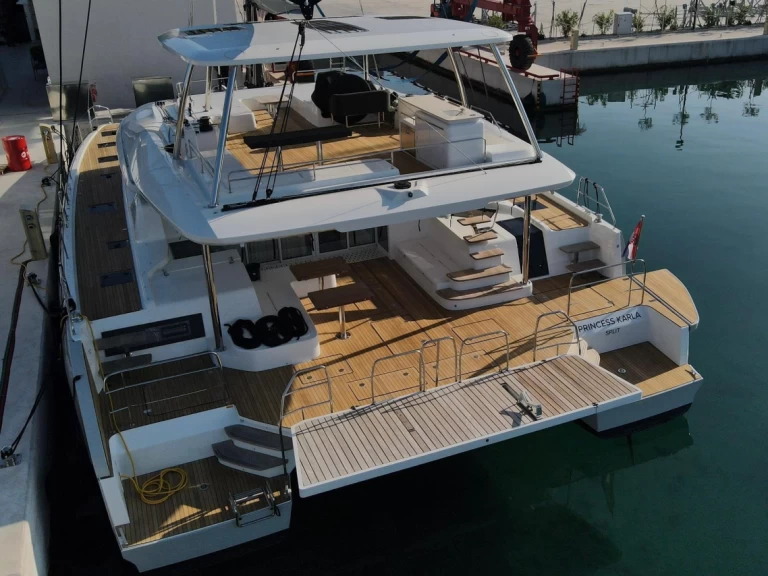 Alquiler de Lagoon Lagoon 60 en Kaštela