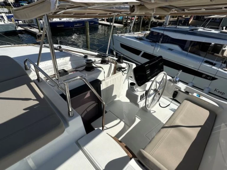 Alquiler de Fountaine Pajot Fountaine Pajot FP 44 Maestro - 3 cab. en Road Town