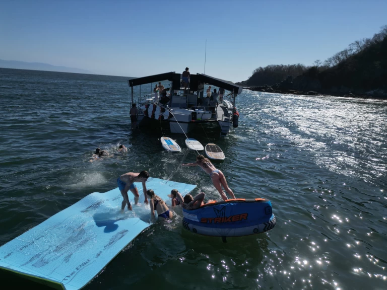 Catamarán para alquilar Puerto Vallarta al mejor precio