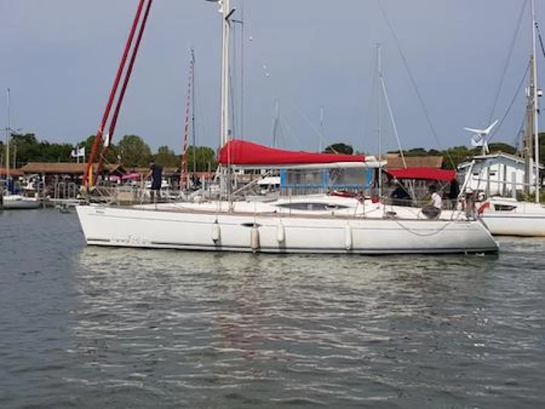 Alquiler de Alliaura-Marine FEELING 44 DI en Quiberon