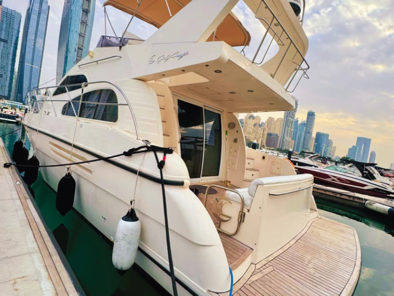Alquiler Dubai Marina - Gulf Craft - Majesty Yachts 45 en SamBoat