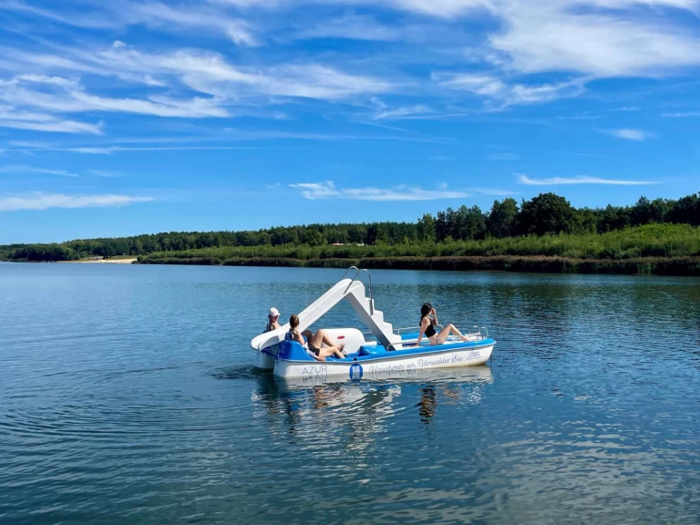 Alquiler de FLOATING 44-2 en Klitten