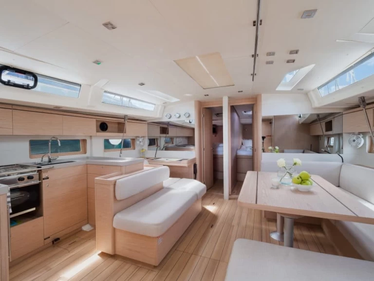 Velero para alquilar Gouviá al mejor precio