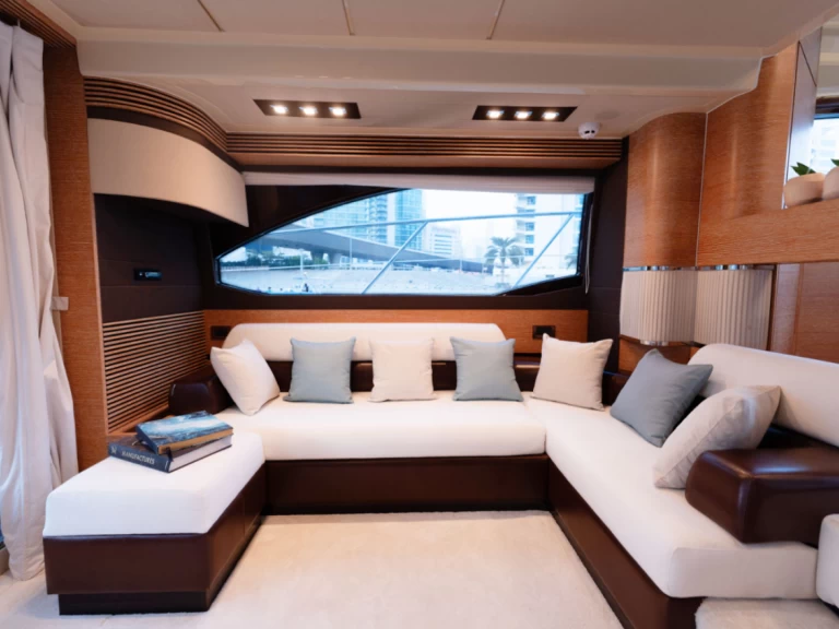 Alquiler Yate de lujo Azimut con o sin  título de navegación