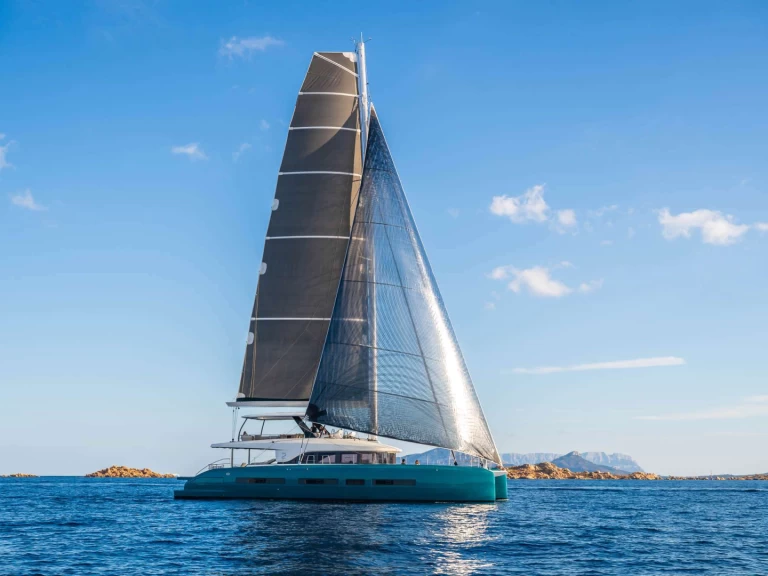 Alquiler Yate de lujo Lagoon con o sin  título de navegación