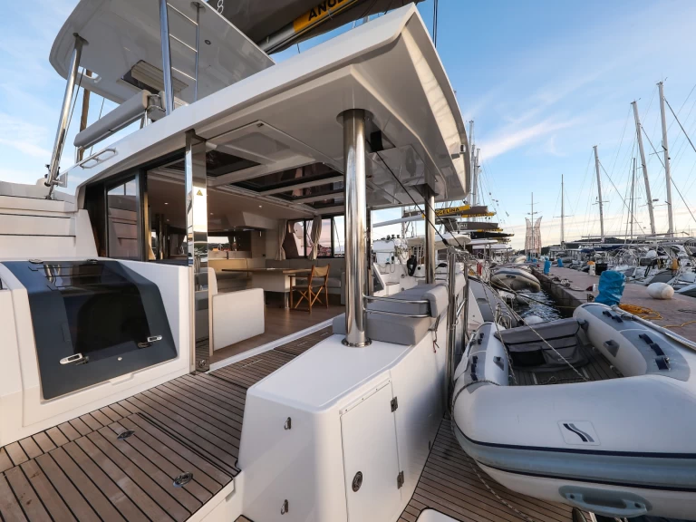 Alquiler Catamarán Bali con o sin  título de navegación