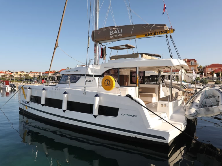 Alquiler de Catamarán, con o sin patrón Bali Trogir