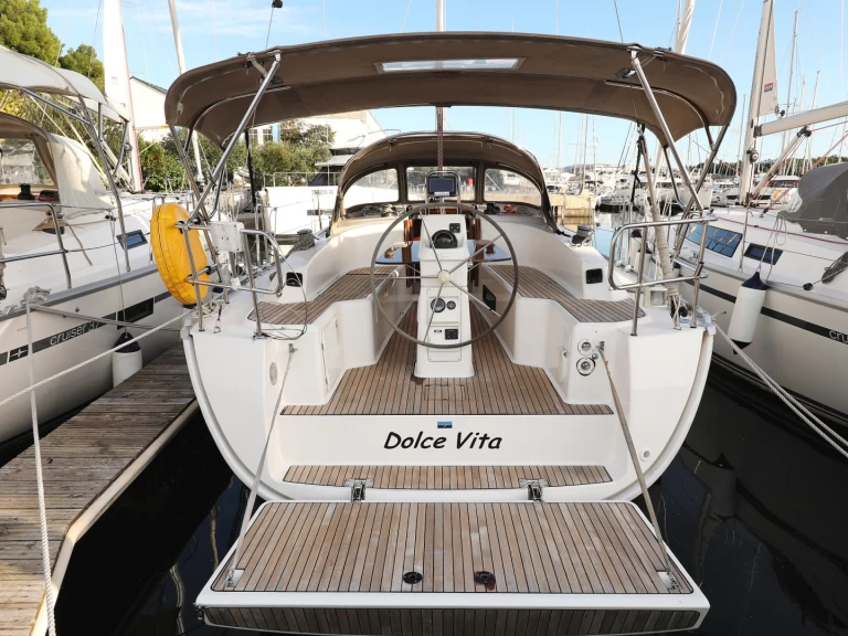 Alquiler de Velero, con o sin patrón Bavaria Šibenik