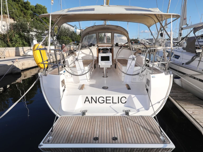 Bavaria Cruiser 37 de alquiler a Biograd na Moru