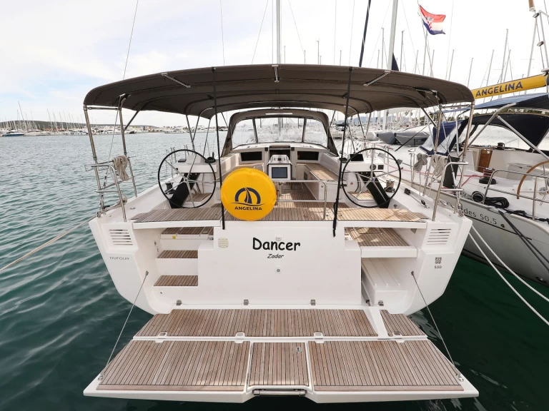Alquiler Sveti Filip i Jakov - Dufour Dufour 530 en SamBoat