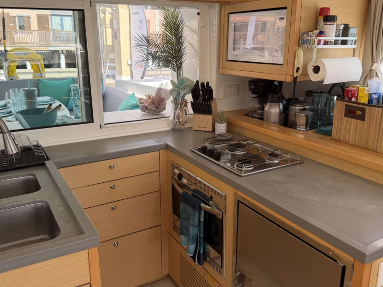 Lagoon NEON MOON de alquiler a Islas Vírgenes Británicas