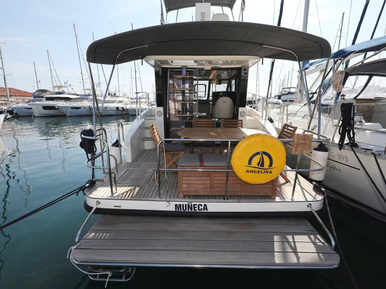 Alquiler Yate de lujo Cobra Yachts con o sin  título de navegación