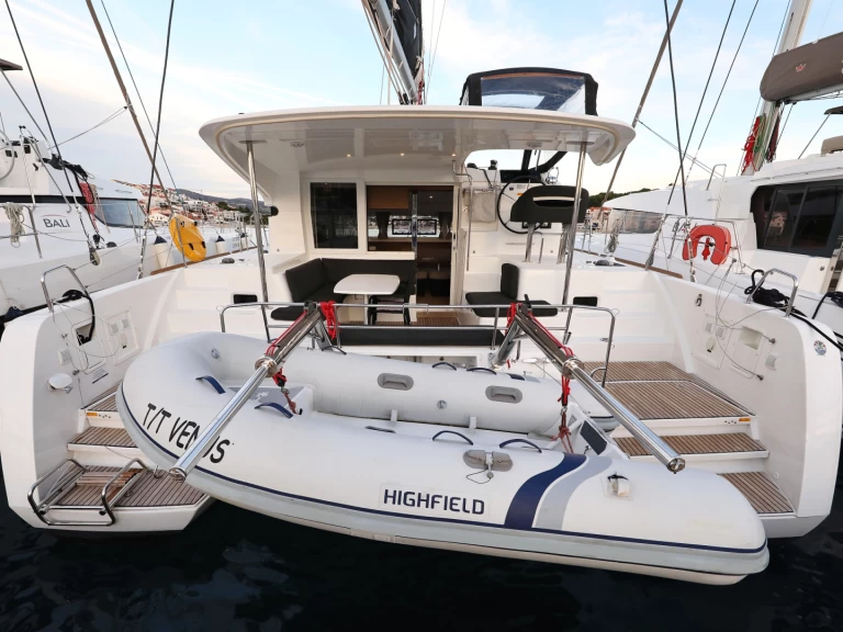 Alquiler de embarcaciones Lagoon Lagoon 40 enBiograd na Moru en Samboat