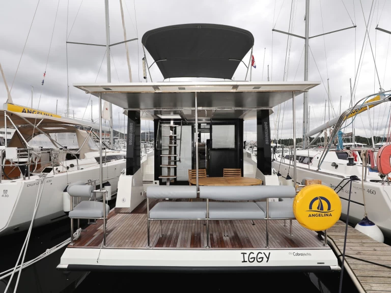 Yate de lujo para alquilar Primošten al mejor precio