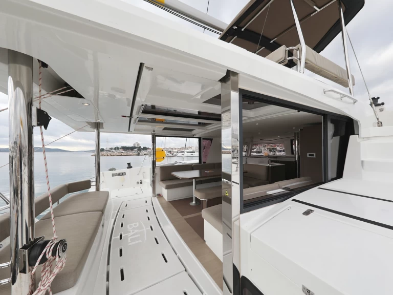 Alquiler de Catamarán, con o sin patrón Bali Trogir