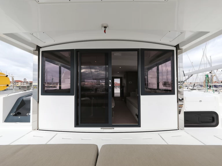 Catamarán para alquilar Trogir al mejor precio