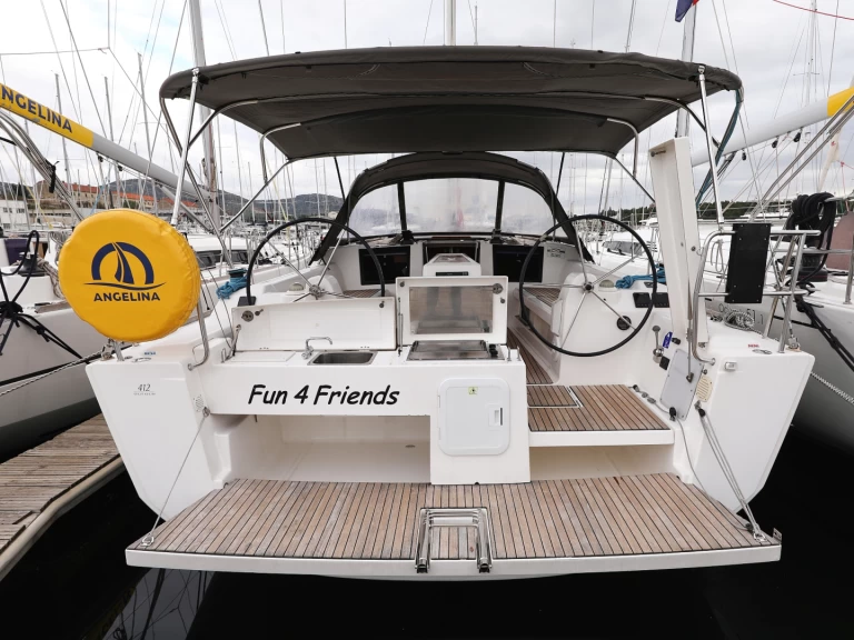 Velero para alquilar Primošten al mejor precio