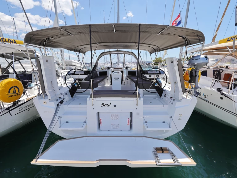 Alquiler de embarcaciones Dufour Dufour 44 enSveti Filip i Jakov en Samboat