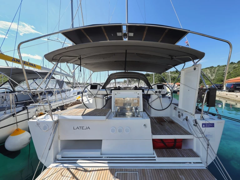 Alquiler Velero Dufour con o sin  título de navegación