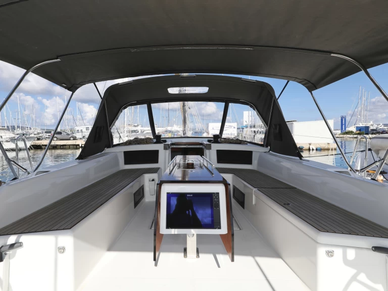Alquiler de embarcaciones Dufour Dufour 530 enTrogir en Samboat