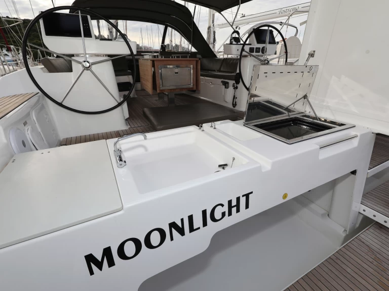 Alquiler de Velero, con o sin patrón Dufour Trogir